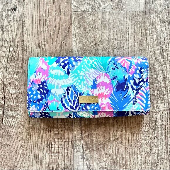Lilly Pulitzer wallet travel organizer pocket for passport documents credit card - Picture 6 of 6